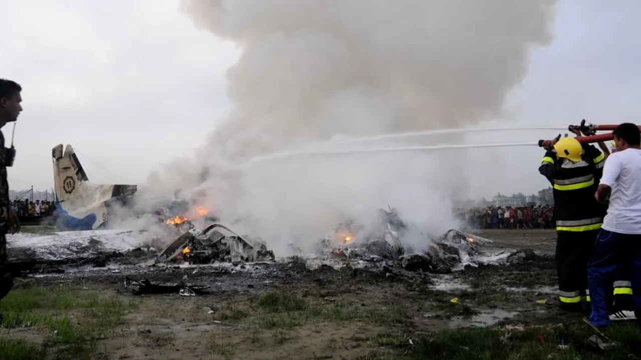 Șapte morți după prăbușirea unui avion de mici dimensiuni în apropiere de Boston