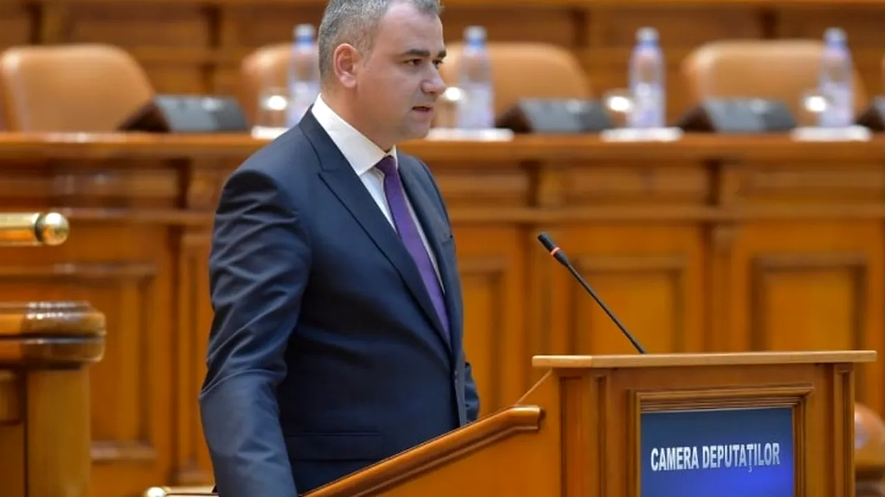 A vrut să câștige voturi cu idei furate de la artiști: Candidatul USR-PLUS la șefia Consiliului Județean Iași a preluat, copy-paste, o scrisoare deschisă a artiștilor ieșeni în programul electoral