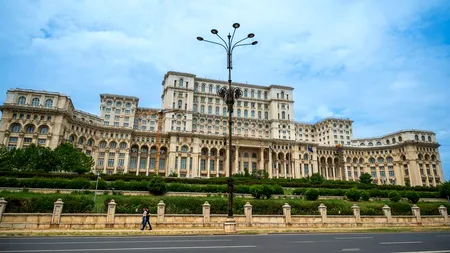 Comunicat: O zi în București, cu start la Palatul Parlamentului