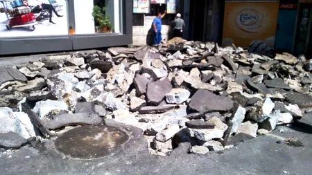 Piața Romană, blocată de lucrările pentru schimbarea caldarâmului