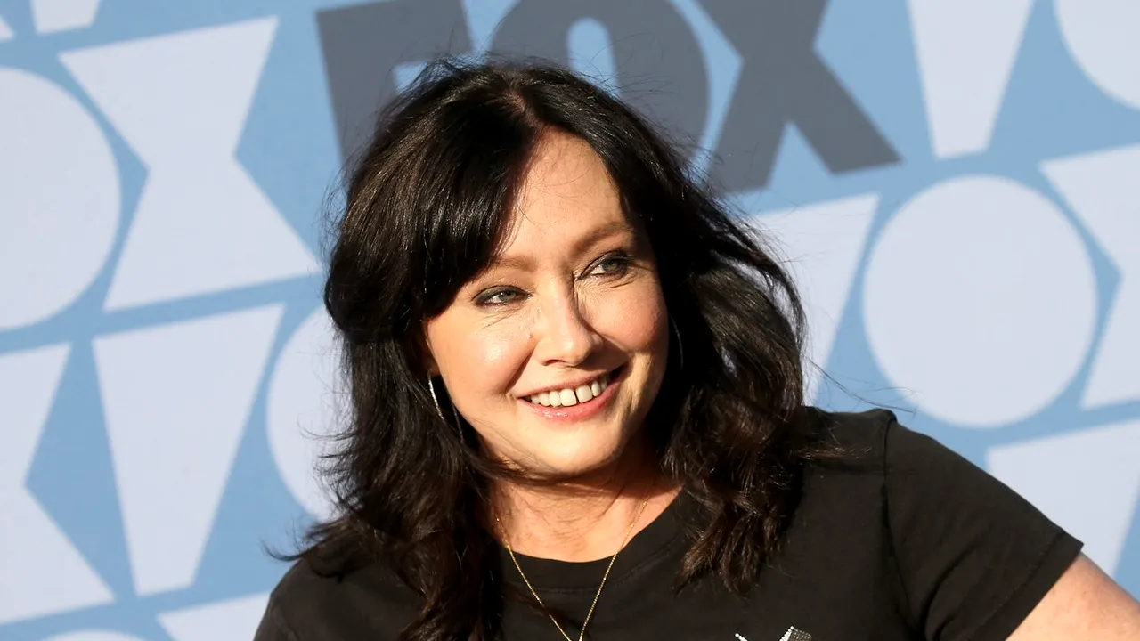 Actrița Shannen Doherty divorțează, după 11 ani de căsnicie cu fotograful Kurt Iswarienko