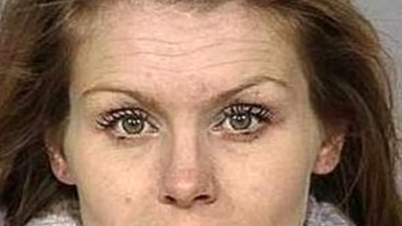 Cum arată această tânără după ce a consumat droguri timp de7 luni 