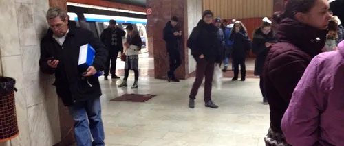 Un bărbat a murit după ce i s-a făcut rău la metrou. Circulația pe magistrala 2, perturbată