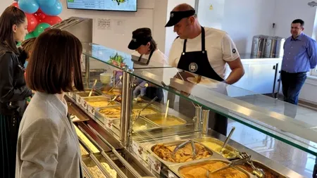 Noile măsuri fiscale vor scumpi și mâncarea la cantină. Cât va costa un covrig de la 1 august