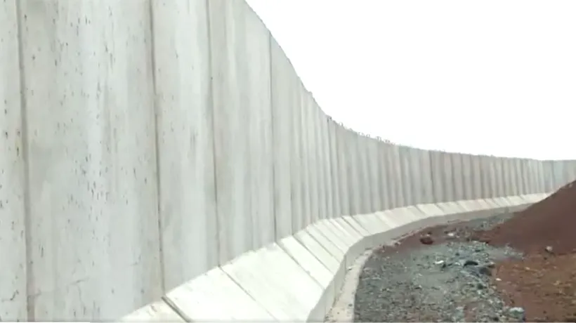 De teama unui val de refugiați din Afganistan, Turcia construiește un zid lung de 295 de kilometri la granița cu Iranul | VIDEO