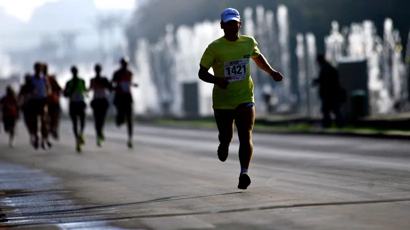 Semimaratonul București: 27 de participanți au avut nevoie de îngrijrii medicale, patru persoane au ajuns la spital