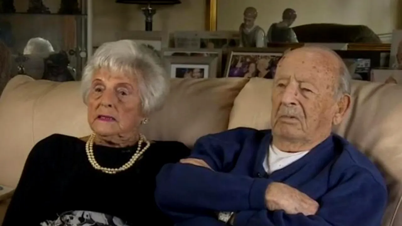 I-a atras atenția cu mașina lui, după care i-a cerut mâna: Un cuplu căsătorit de 80 de ani dezvăluie secretul iubirii veșnice