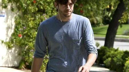 Ashton Kutcher și Mila Kunis vor să călătorească în spațiul cosmic