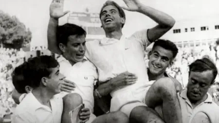 A murit legendarul jucător de tenis Manolo Santana