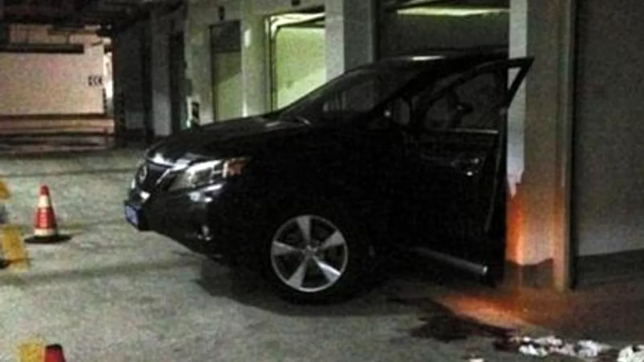 FOTO. Accident bizar în China. Și-a ucis soțul încercând să parcheze, apoi a murit și ea