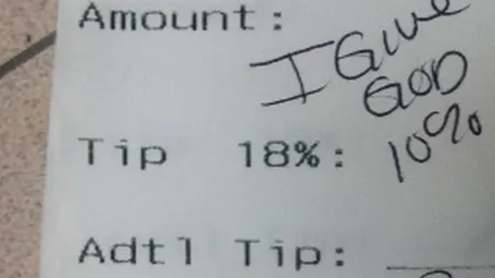 FOTO. Cum s-a răzbunat un preot furios pe un chelner din SUA