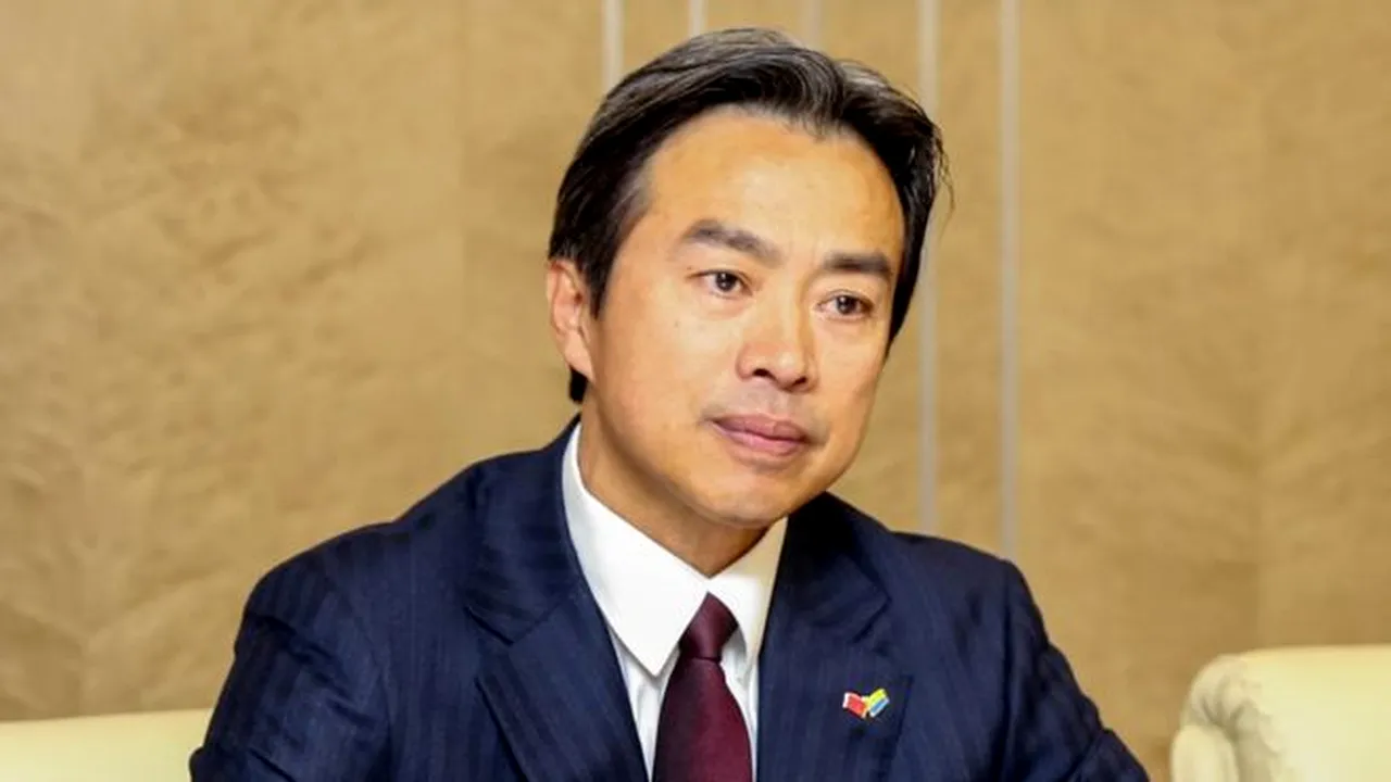 ALERTĂ ÎN DIPLOMAȚIE. Ambasadorul Chinei în Israel, găsit MORT în locuința sa. Decesul vine pe fondul unei „SITUAȚII DELICATE”, scrie presa israeliană