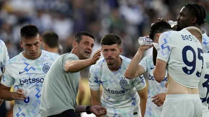 Chivu a debutat ca antrenor la INTER. Ce rezultat a obținut în primul său meci