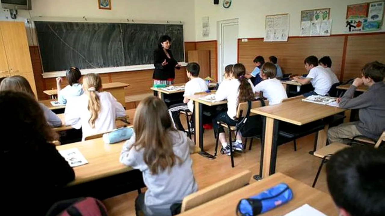 EVALUARE NAȚIONALĂ 2015. Elevii de clasa a VIII-a susțin simulare pentru Evaluare Națională 2015