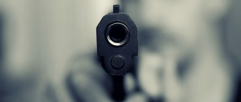 VIDEO | Prins cu focuri de armă lângă București. Un bărbat care ar fi furat telefonul unui copil, capturat de poliție