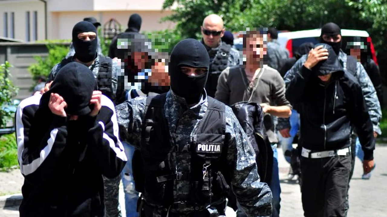 256 DE PERCHEZIȚII ÎN TOATĂ ȚARA. Sunt vizați evazioniști care au prejudiciat statul cu 40 DE MILIARDE DE LEI PE AN. Biroul soției lui Blejnar - percheziționat