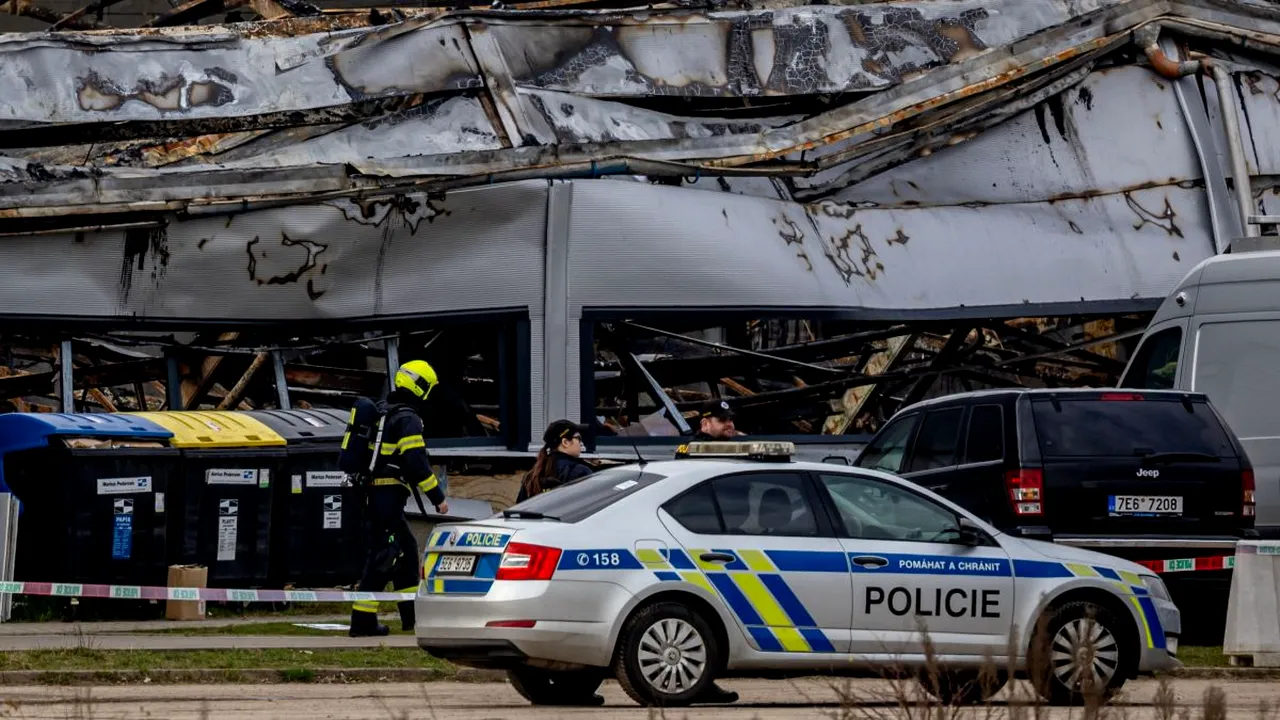 Doi polonezi au fost arestați pentru incendierea unei fabricii care producea arme pentru Ucraina. Suspecții spun că nu au legătură cu Rusia