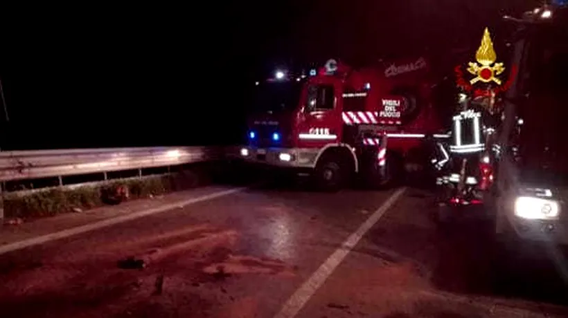 Opt români, răniți în urma unui accident rutier în Italia