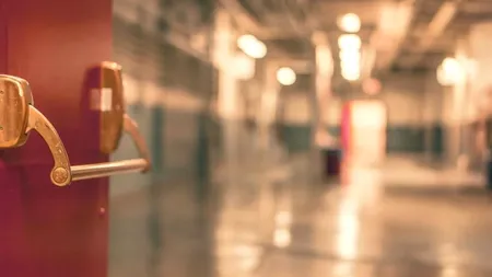 Cadavrul mumificat al unui român, găsit în sistemul de ventilaţie al unui spital din Italia