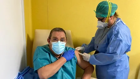 EXCLUSIV. Medicul Șerban Bubenek s-a vaccinat, astăzi, anti-COVID: ”Știu ca voi fi protejat de acest vaccin așa cum am fost protejat toată viața prin toate celelalte vaccinuri pe care le-am primit”