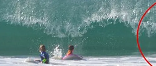 FOTO: Ce a surprins o femeie la câțiva metri de fiul ei care făcea surf