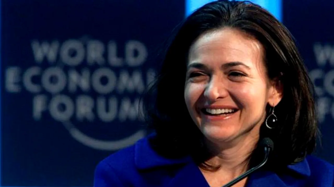 Un director Facebook a devenit miliardar, după ce acțiunile companiei au atins un nou record