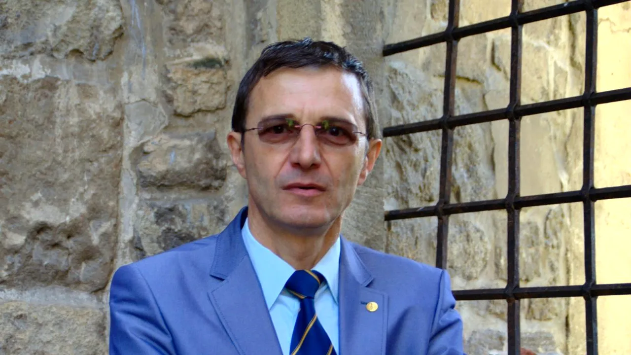 Președintele Academiei Române: ”De Ziua Națională suntem «condamnați» la bucurie. Ea poate trezi speranțe și poate naște atitudini, acțiuni, fapte”