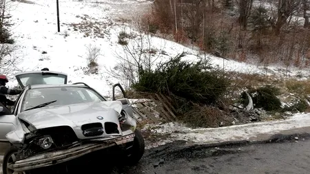 VIDEO | Un tânăr și-a băgat doi prieteni în spital, după ce a condus băut și a făcut acccident