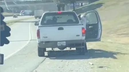 Metoda prin care rromii se îmbogăţesc pe autostrăzile din America: „Neapărat trebuie să aveţi un copil în maşină”