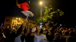 1.000 de oameni în fața Arestului Central, unde este închis Călin Georgescu. Sute de susținători protestează și în alte orașe din țară