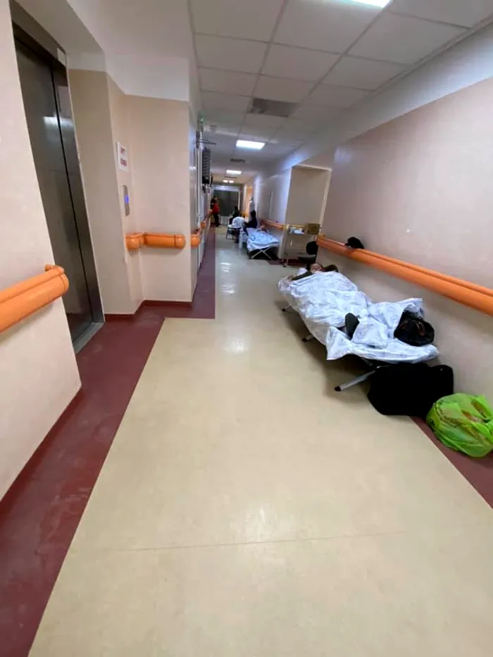 Medicul Adrian Marinescu, despre ce se întâmplă de fapt la „Matei Balș”, după apariția imaginilor cu pacienți pe holuri: „În toate spitalele care sunt în circuitul COVID e practic aceeași situație!”