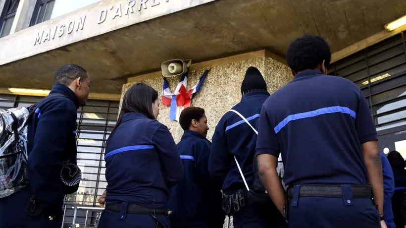 Poliția franceză a folosit gaze lacrimogene asupra angajaților unui penitenciar, care protestau