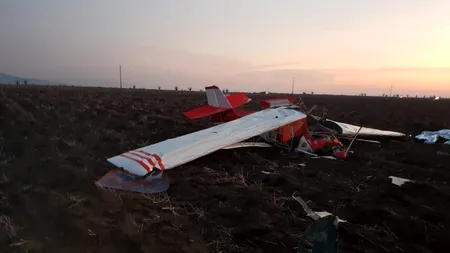 AVION prăbușit în România. Două persoane decedate (VIDEO)