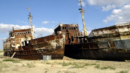 GALERIE FOTO. Marea care dispare: Al patrulea cel mai mare lac din lume este 