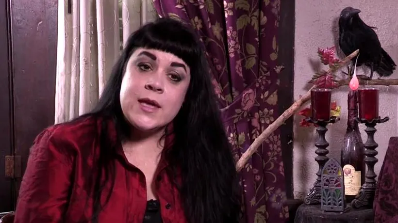 VIDEO: Caz de vampirism în SUA. O femeie bea lunar doi litri de sânge uman