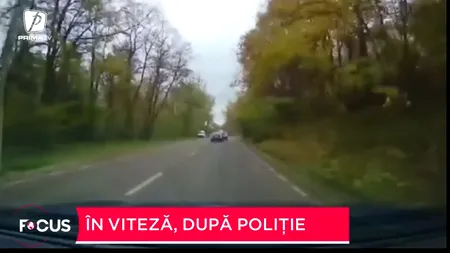 Un șofer din Suceava a crezut că mașina de poliție aflată în misiune îi deschide drumul și a gonit pe șosea. A rămas fără permis
