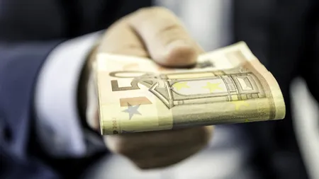 Locul de muncă PLĂTIT cu aproape 3.000 de euro pe lună: „Le dăm chiar și banii înainte”