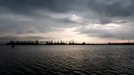 Midia Marine Terminal: Au fost gășiți și recuperați toți cei cinci marinari dispăruți după scufundarea remorcherului Astana în Portul Midia