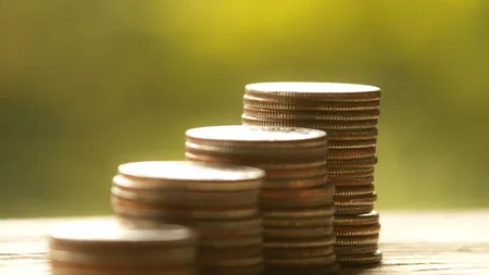 Compania care le dă angajaților „bonus de Covid-19”. Câți bani primesc salariații