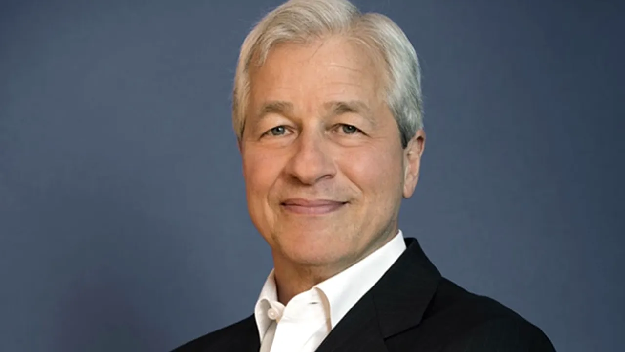 Directorul general al celei mai mari bănci din SUA trage un semnal de alarmă. Jamie Dimon: Economia globală ar putea ajunge în recesiune până la jumătatea anului viitor