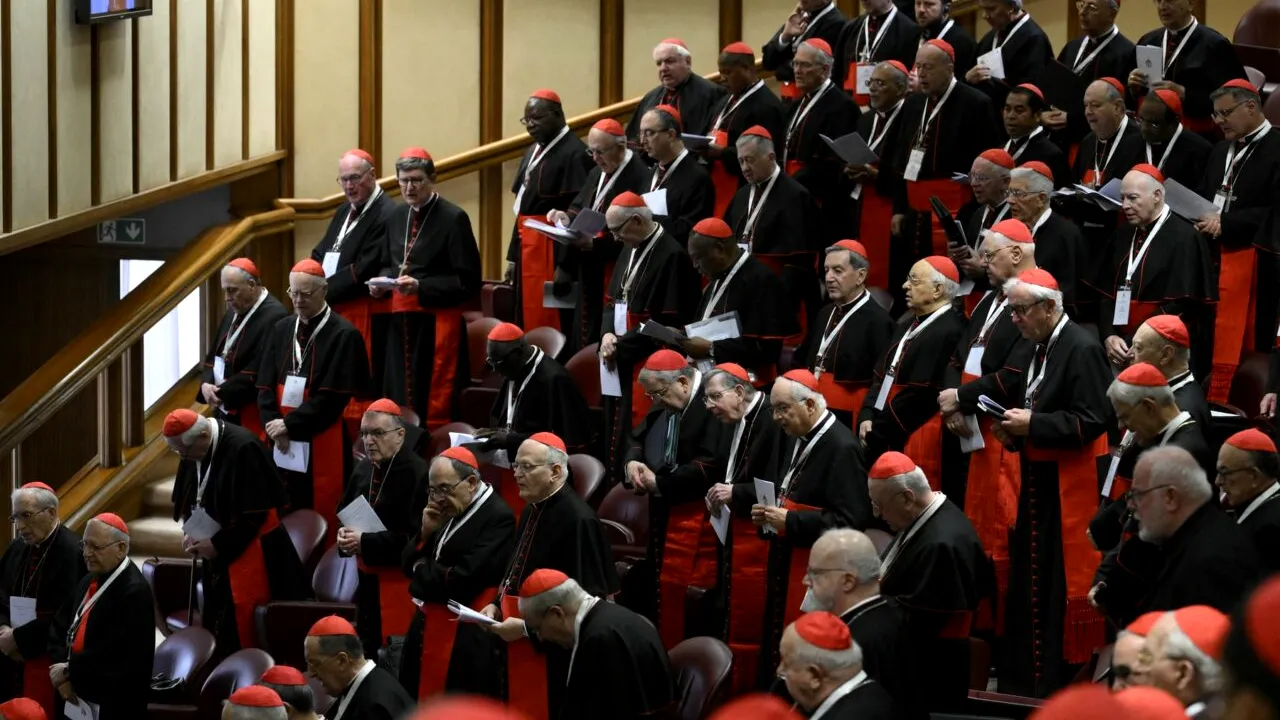 Conclavul pentru alegerea SUCCESORULUI Papei Francisc începe în 7 mai /Câți cardinali pot vota