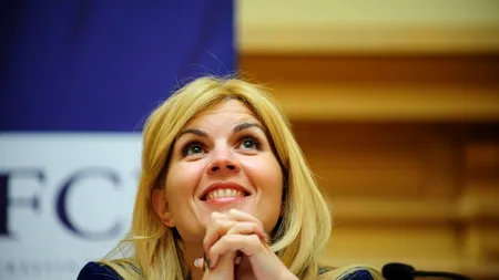 Udrea: Dacă aș ști că ar ajuta PDL să revină la guvernare, aș umbla și desculță