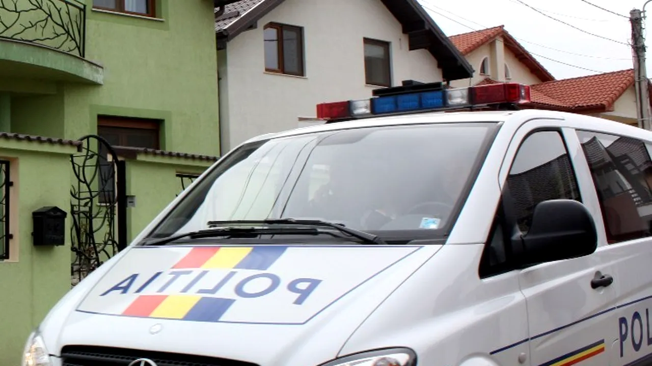 O fetiță de șase ani din Vrancea a murit la grădiniță, în brațele educatoarei