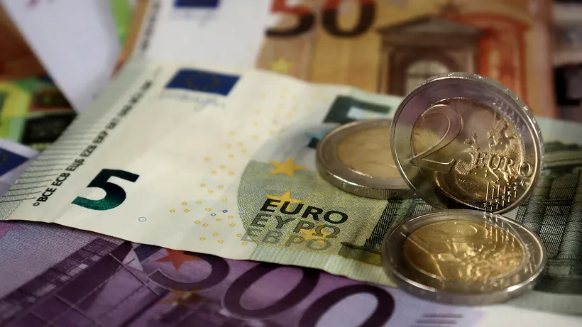 Bulgaria trece la moneda euro în 1 ianuarie 2024