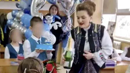 Scandal la o școală din Bacău: Un elev de clasa a II-a și-a serbat aniversarea cu o cântăreață de muzică populară, un cameraman și doi animatori / Reacția Inspectoratului Școlar