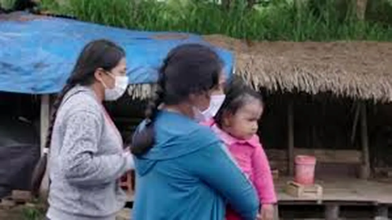 TEAMĂ. Povestea mamei cu trei copii care a mers șapte zile și nopți 570 de kilometri până în pădurea amazoniană din cauza fricii de coronavirus: ”Știam pericolul în care îmi pun copiii”