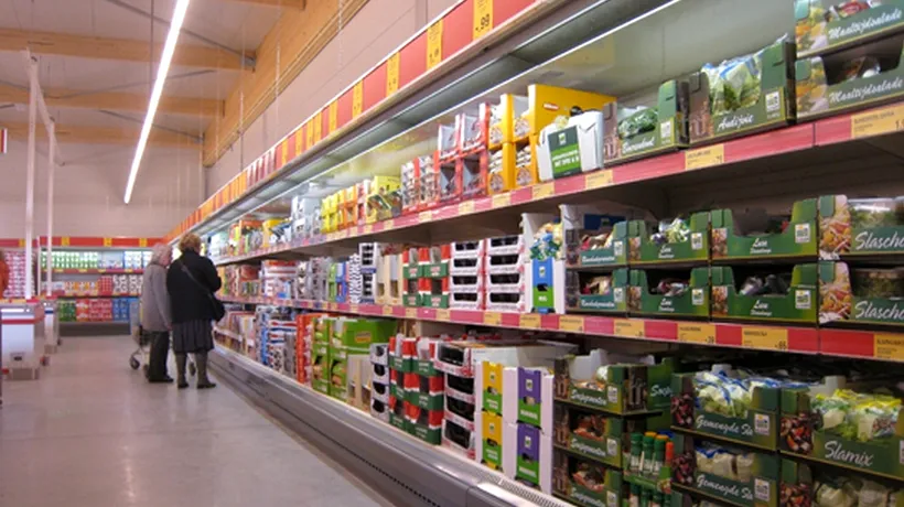 Un bărbat de 95 de ani s-a dus la supermarket și a fost observat de un angajat. Gestul acestuia a devenit viral
