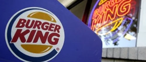 Un angajat Burger King s-a pozat într-o ipostază dezgustătoare în restaurant