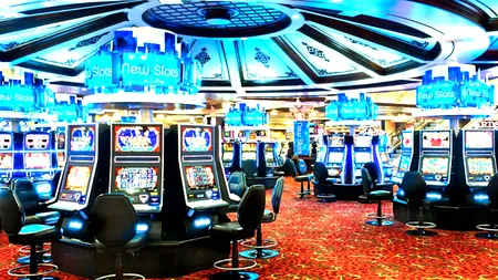 Nebunia păcănelelor - câți bani aruncă anual românii pe aparatele de jocuri