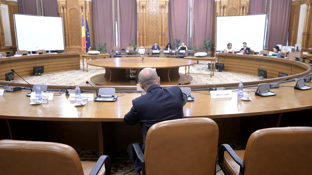 Parchetul cere CSM să decidă dacă este obligat să pună la dispoziția Comisiei de anchetă documente din dosarul „Sufrageria lui Oprea